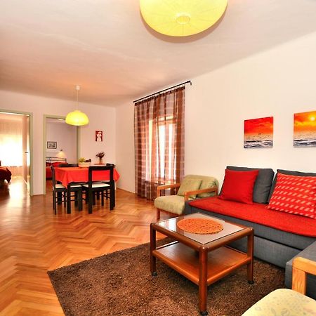 Spacious Piran Central Apartment For 5 Pax Bg Εξωτερικό φωτογραφία