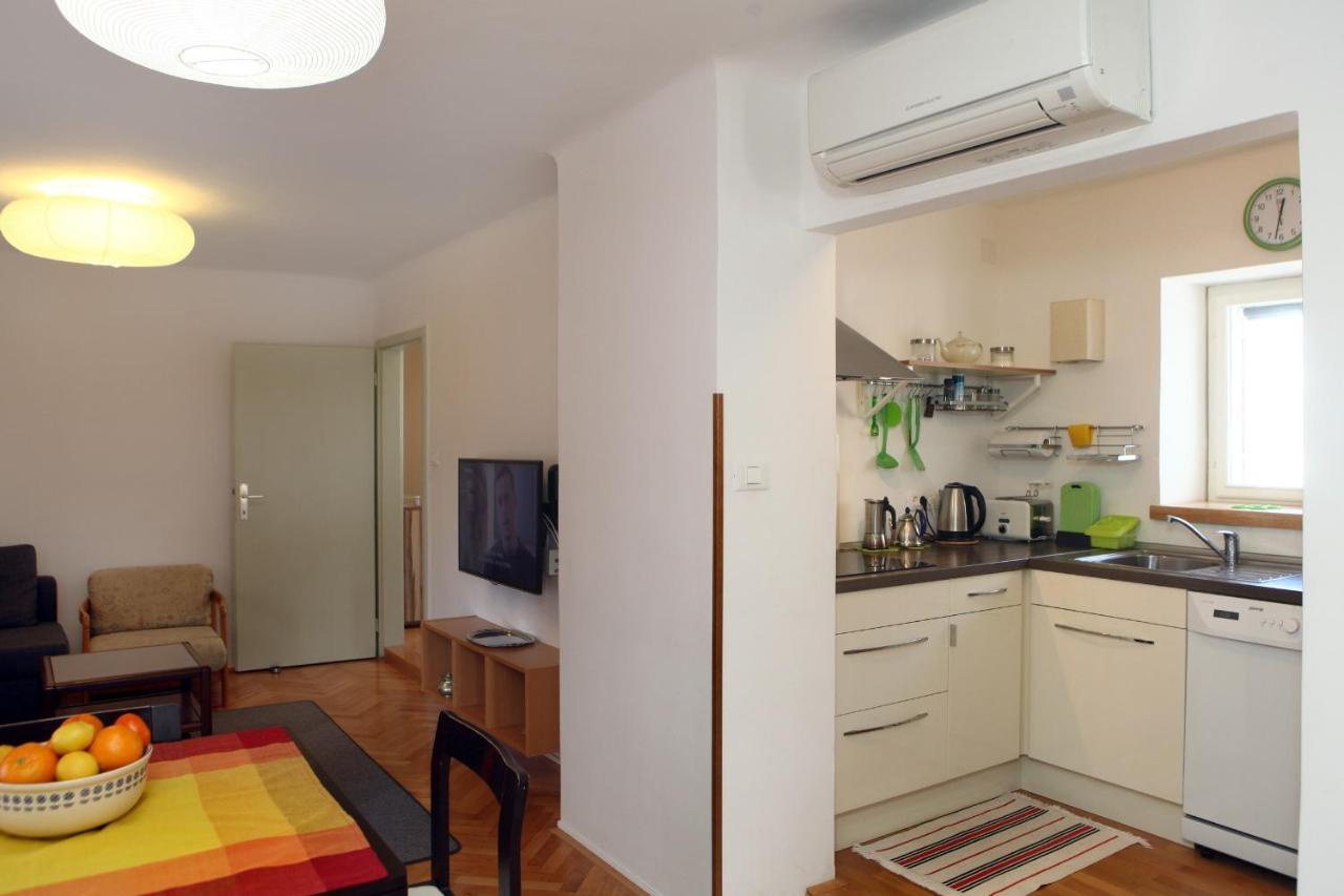 Spacious Piran Central Apartment For 5 Pax Bg Εξωτερικό φωτογραφία