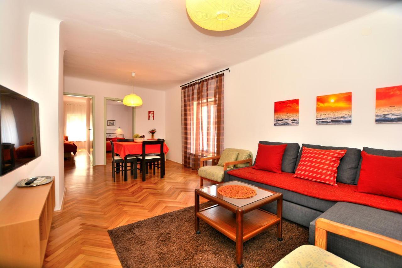 Spacious Piran Central Apartment For 5 Pax Bg Εξωτερικό φωτογραφία